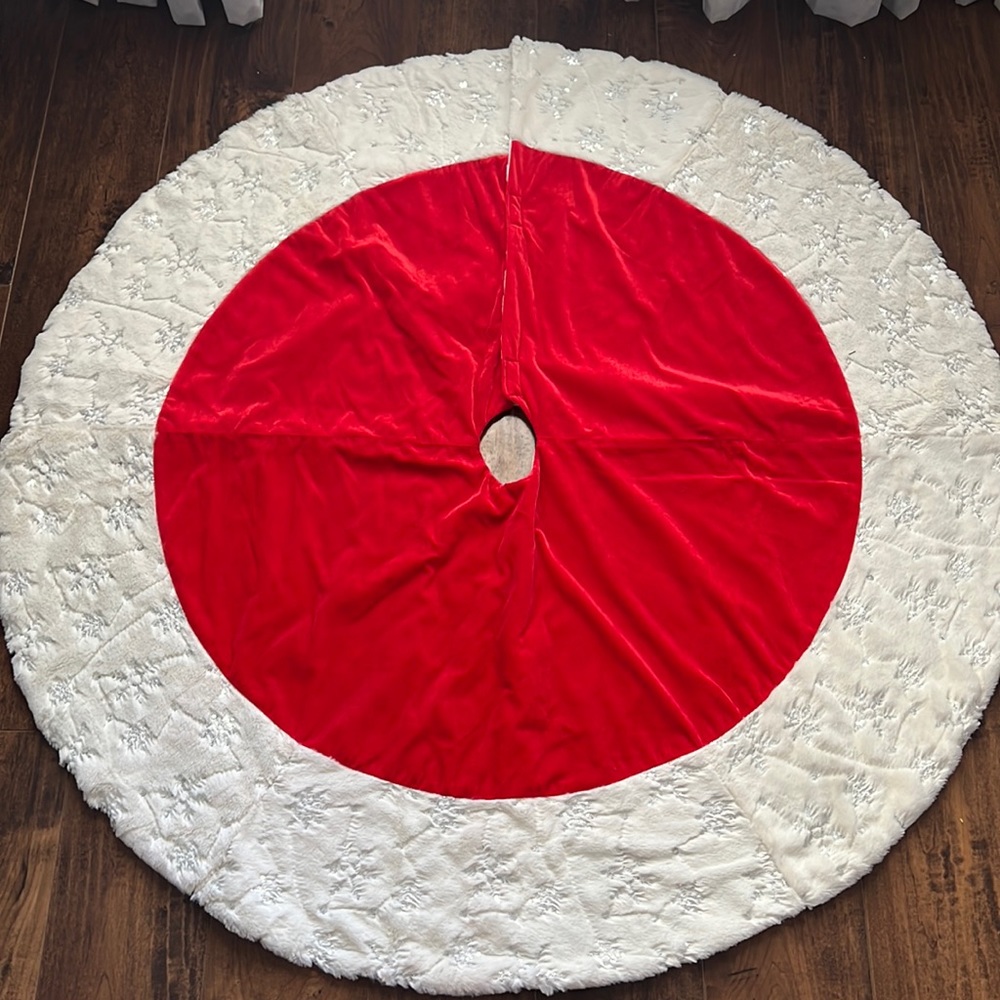 Tree Skirt